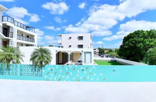 Yabu House | Hotel YANBARUNIA Nago