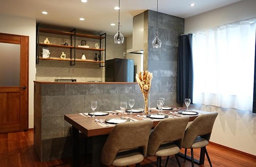 Nishi Hotel | HOTELHOUSE Nekogoya Hachiken 八軒