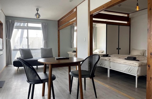 Okinawa Apartment | House 1956