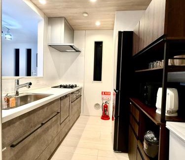Sawara-ku House | HOUSTAY NISHIJIN A Private House with Parking