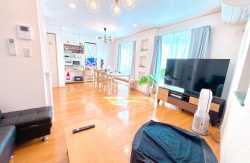 Toshima Villa | Ikebukuro area, three layer house, double subway,5 min walk to stn, 双地铁车站步行5分 直达新宿 涩谷 银座 池袋 皇居 可免费停车 最大10人