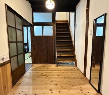 Tanimachi Apartment | iMeiji1907松屋宅 日本兩層公寓 松屋町站步行4分鐘 容納6人 1房1傳統和室 可自助入住