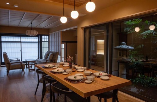 Karasuma Apartment | Insha