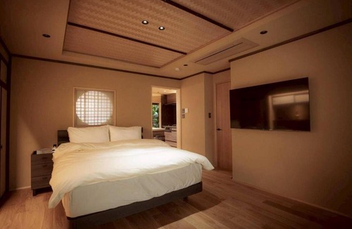 Karasuma Apartment | Insha