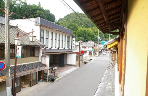 Sakurai Hotel | Itaniya