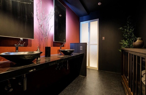 Matsuyama Apartment | Its like a Japanese theme park Enjoy the charm / Naha Okinawa
