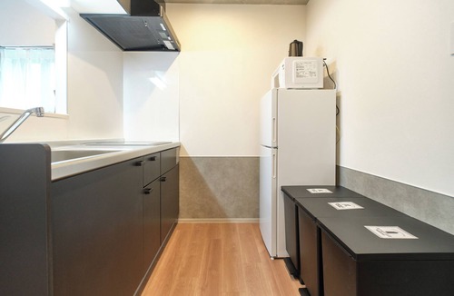 Nishi-Shinjuku Apartment | J-ARC Shinjuku by Tranova