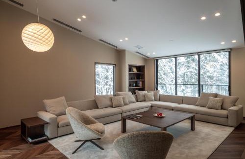 Hirafu Ski Chalet | Jade Rabbit