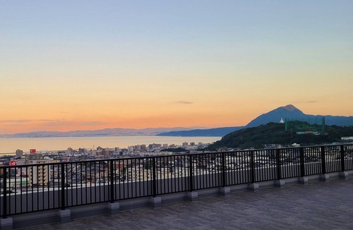 Kannawa Onsen Hotel | Japanesestyle room sea side with a panoramic vi/Beppu Ōita