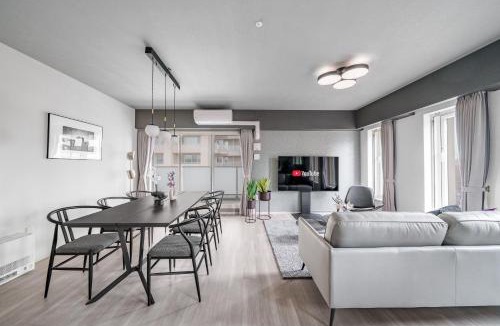 Nakajimakoen Apartment | JAPAVISTA Noir