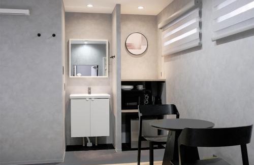 Nishikimachi House | Jasmin錦町 1F 高松駅近 モダン空間