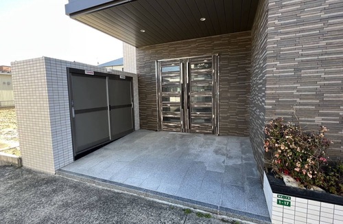 Sawara-ku Apartment | One room in a relatively new rental apartment, there is a delicious bakery on the first floor