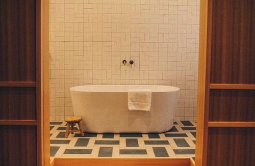 Chuo Hotel | Junior Suite in Your Quiet Zen Hotel in the city