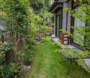 Kamakura House | Kamakura International House Double Room w Shower Toilette Min 1 female guest - Vacation STAY 11408