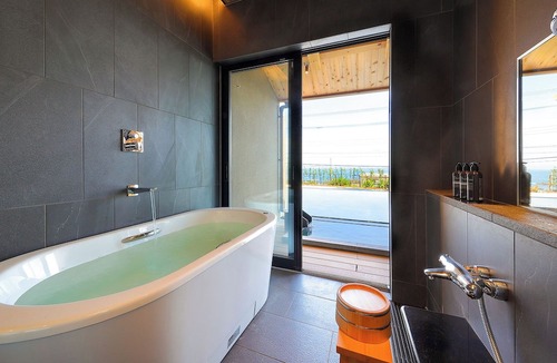 Kamogawa Hotel | Kamogawa Onsen Lien