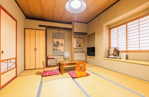 Yudanaka Shibu Onsen Hotel | Kaneki Hotel