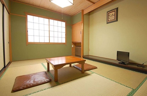 Mihama Hotel | Katsumiya