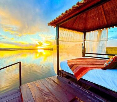 Puno Cabin | KAY PACHA LODGE Uros
