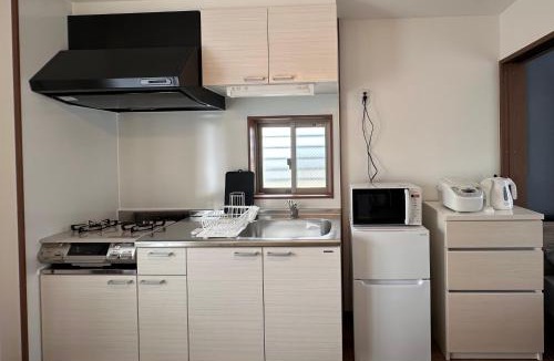 Maekawa Apartment | Kin-Con-Kan 303 新築 那覇空港から車で25分 コンビニ徒歩1分 沖縄ワールド徒歩9分ファミリーや長期滞在者にもお勧め