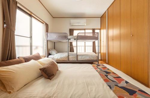 Honkomagome House | KiraKira House Elegant 3BR on Yamanote Line