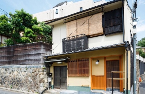 Sannenzaka Ninenzaka House | Kiyomizu Townhouse at Perfect location