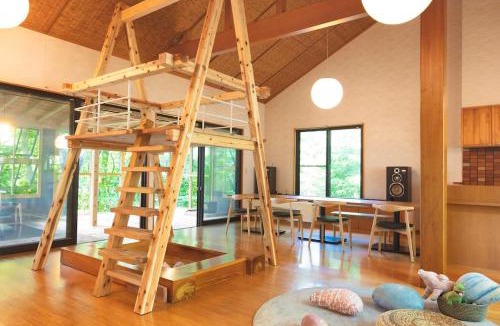 Nasu House | KIZUKI 子供の記憶にいつまでも思い出が残る場所 虫も天気も気にせず屋内bbq 遊具 大浴場