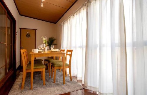 Higashi Ward House | KOISI小石 Renovated Japanese house 12min walk fm広島駅 Max5ppl 3LDK