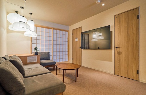 Nishinari House | Konjakuso Osaka Tsutenkaku Steam Bath House /Osaka Ōsaka