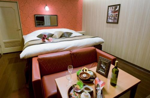 Nishihara Hotel | Kumamoto Hotel Christmas Forest Garden (Love Hotel)