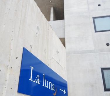 Kadena-cho Apartment | La luna
