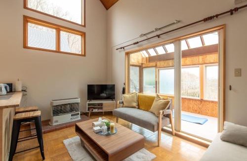 Toya House | Lake Toya Terrace House