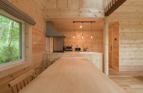 Yamanakako Villa | lamp yamanaka-山中湖 河口湖 プライベートヴィラ-132平米-最大10名-BBQ無料-乳幼児可-長期滞在設備充実-山中湖車5分-河口湖車20分