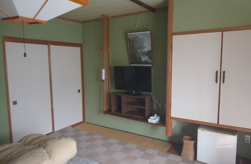 Myoko House | Le Café Cerisier