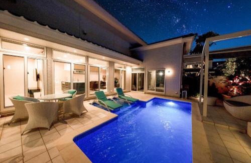 Miyakojima Apartment | LEO癒Resort宮古島 Pool & Villa
