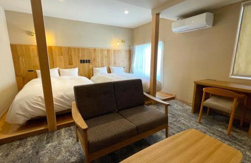 Shirakabako Bed & Breakfast | Little Grebe