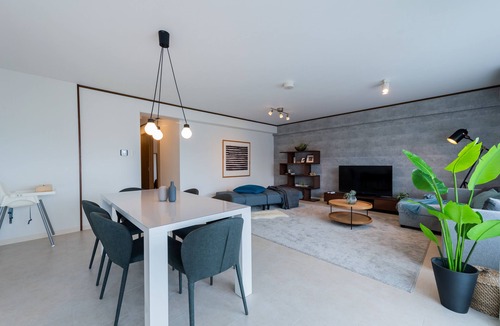 Ginowan House | Little Santa