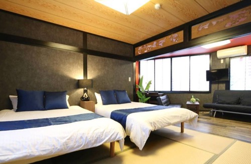 Nakazakicho Apartment | [Liz2] Walking distance from Umeda Osaka Station! 50㎡ With parking! Accommodates 7 people / 1 minute walk from Nakazakicho Station