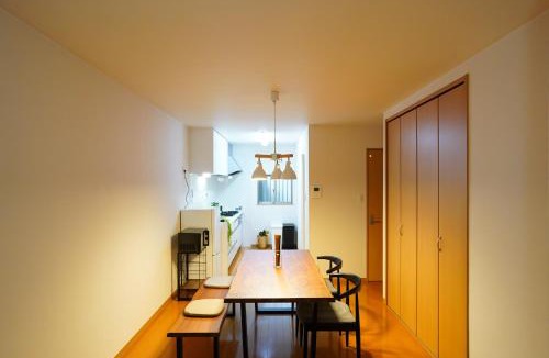 Chuo Ward Apartment | Ln36 神戸駅徒歩6分 最大14名宿泊可能な70平米メゾネット一軒家