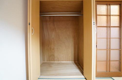 Chuo Ward Apartment | Ln36 神戸駅徒歩6分 最大14名宿泊可能な70平米メゾネット一軒家