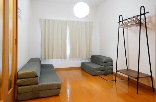 Chuo Ward Apartment | Ln36 神戸駅徒歩6分 最大14名宿泊可能な70平米メゾネット一軒家