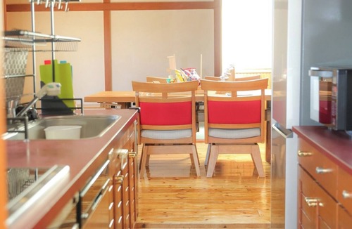 Toyako House | Located right next to JR Toya Station Flower Hous/Abuta District Hokkaidō
