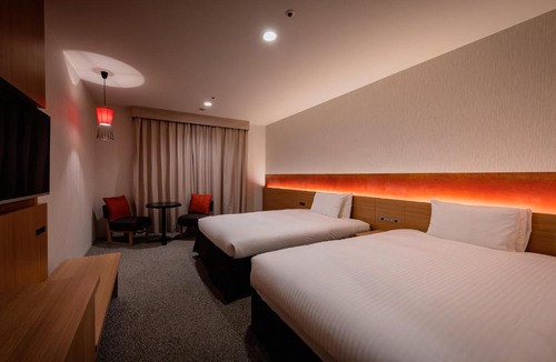Karasumaoike Hotel | Loisir Hotel Classic Garden Kyoto Sanjo