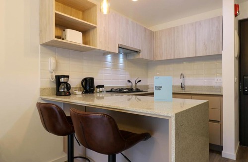 San Isidro Apartment | Los Pinos by Wynwood House