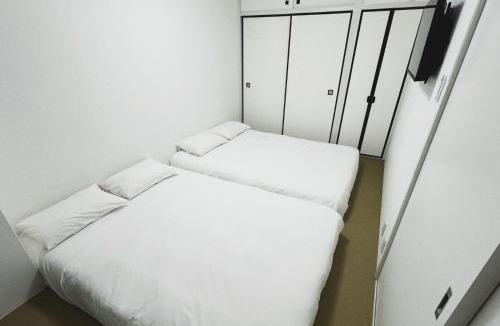 Nezu Apartment | LoveTokyo Easy Access Nezu Sunset House 根津駅徒歩1分 エレベーター 上野 谷中銀座 根津神社 東京大学 新宿 渋谷 銀座 築地 原宿近い