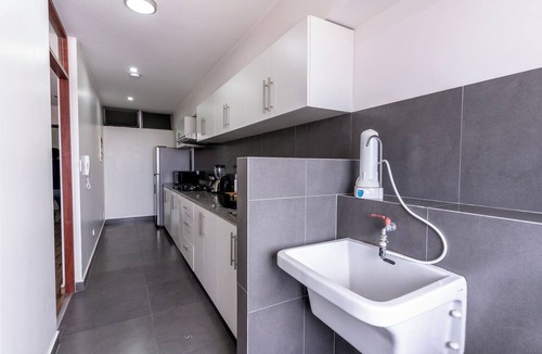 Tejada Alta Apartment | Luxurious 3-Bedroom Apartment with King Bed, Grill, and Garage