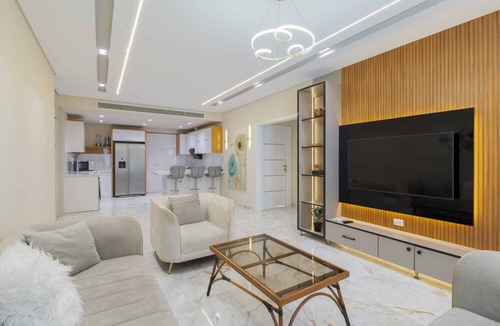 New Cairo Apartment | Luxury 2BD Apt with Garden in New cairo