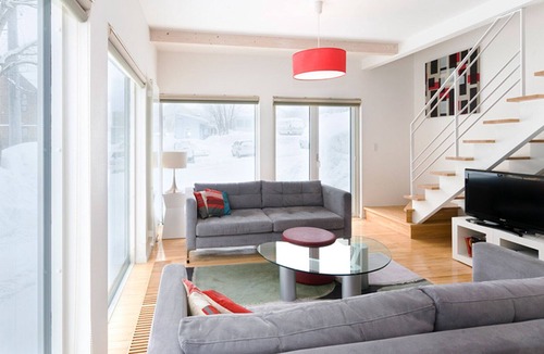 Hirafu House | Luxury 3 Bed Ski Chalet close to the Ski Fields, Niseko Chalet 1003