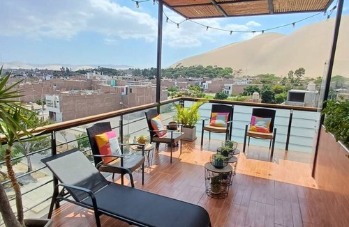 Ica Apartment | Luxury Apt w/Rooftop Pool & City Views, Ica