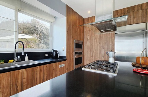 Cerro Azul House | Luxury beachfront home in Cerro Azul: pool, garden & 6.5 baths