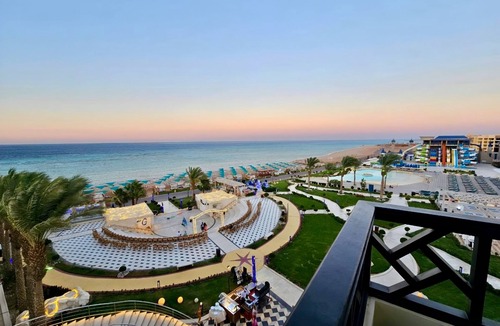 Sahl Hasheeh Apartment | Luxury Beachfront Studio Foreigners Only
